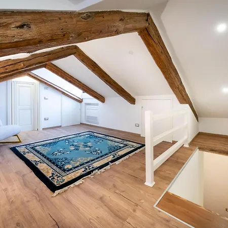 Stylish & Cozy Venetian House * ונציה