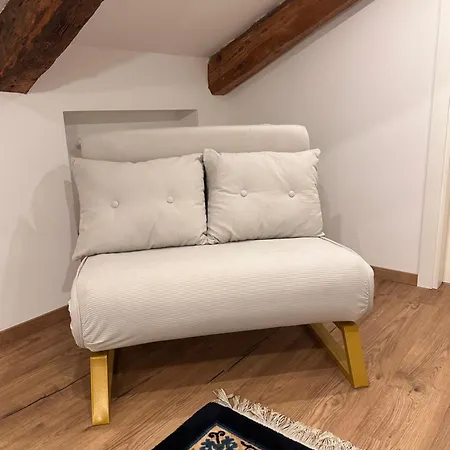 Stylish & Cozy Venetian House * ונציה